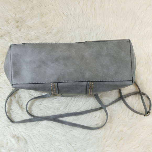 Xishangliangpin Vegan Leather Crossbody Tote Bag - Picture 6 of 8